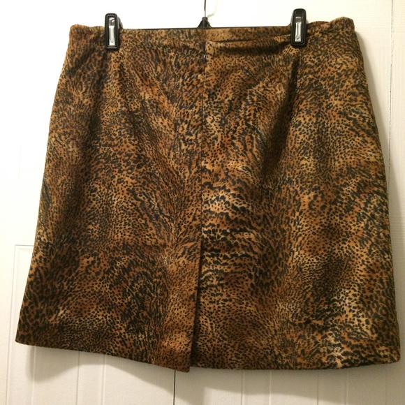 Jones New York -   Faux Fur Animal Print Mini Skirt - Picture 6 of 8